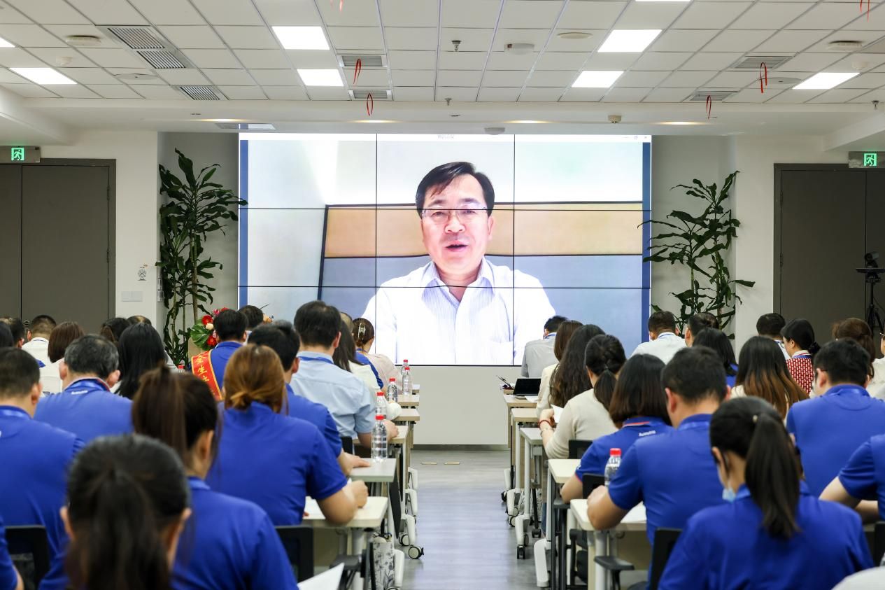 2-尊龙凯时人生就是搏·「中国区」官方网站党委书记魏燕青全程线上参会，并作企业工作报告